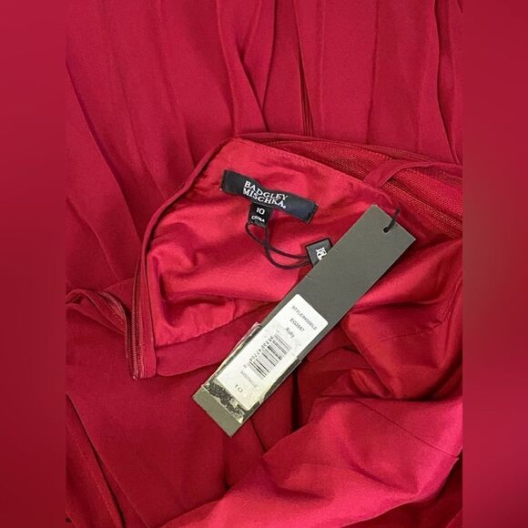 Badgley Mischka  Pleated Layered Gown size 10 - Picture 11 of 12